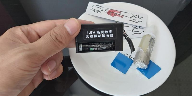 Xóc Đĩa Bịp: Cách Nhận Biết Những Mánh Khóe Gian Lận 2 Xóc đĩa bịp là thuật ngữ chỉ các chiêu trò gian lận trong trò chơi xóc đĩa
